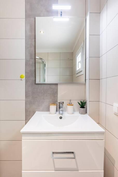 2 Bedroom Luxury Appartement *